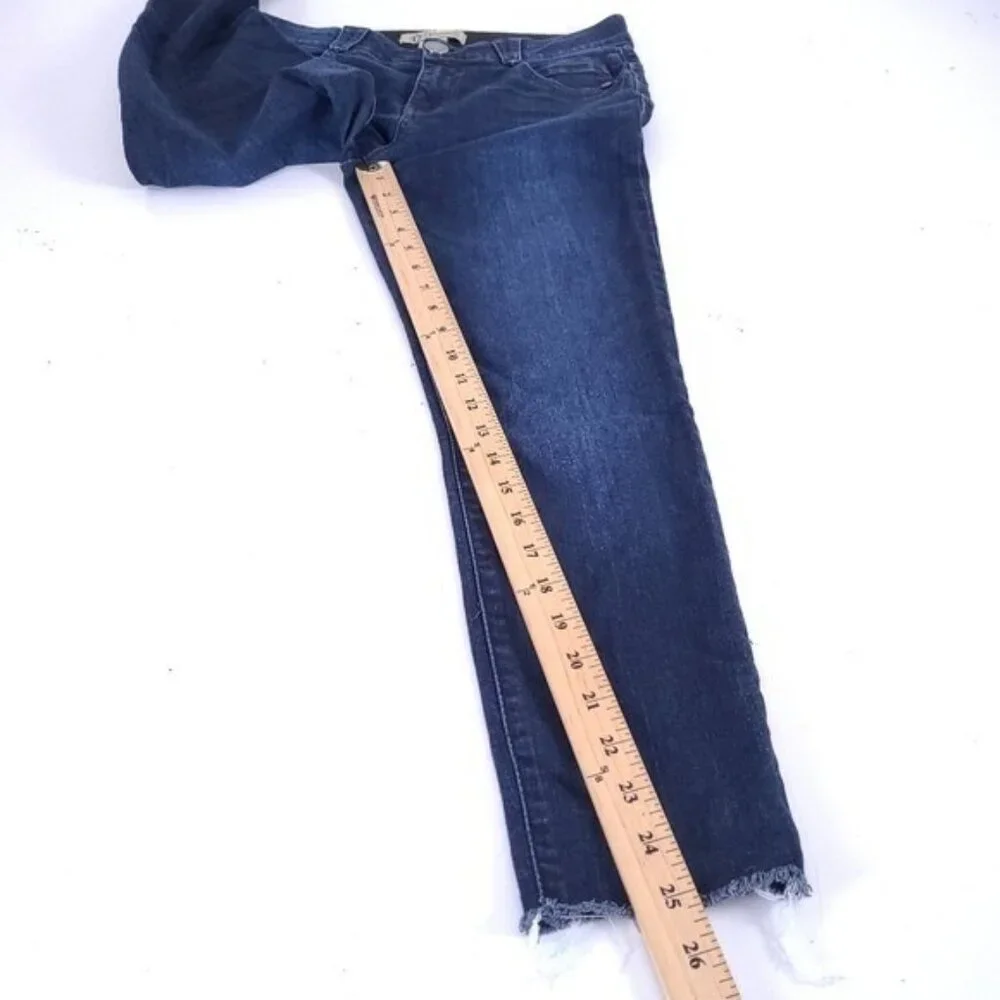 Democracy Ab Solution Slimming Skinny Jeans Size 6 Raw Hem